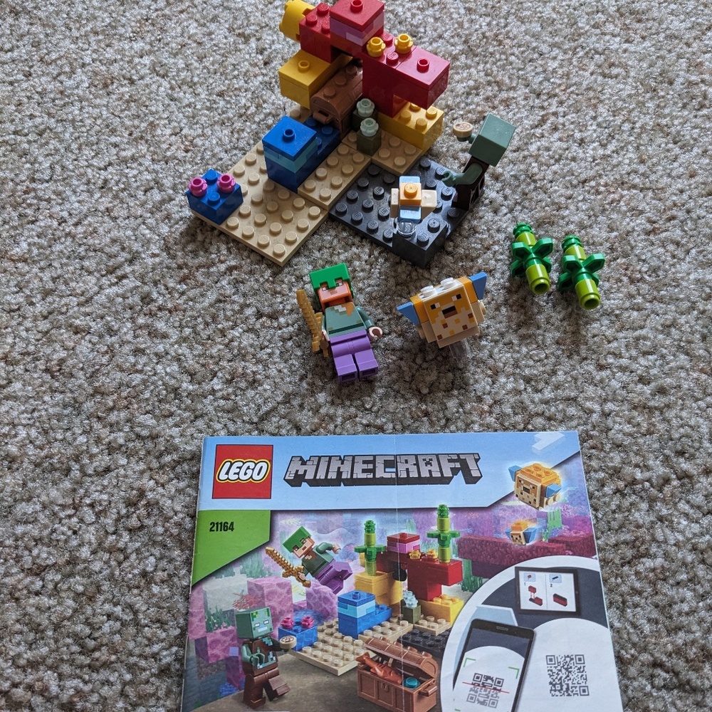 Lego Minecraft Set #21164 The Coral Reef
